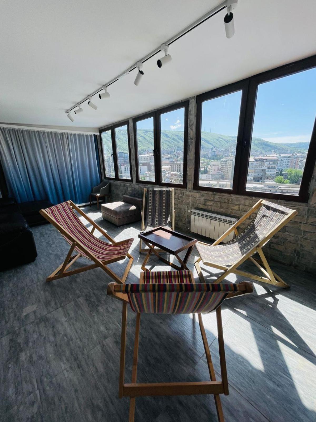 Veranda Tbilisi Esterno foto