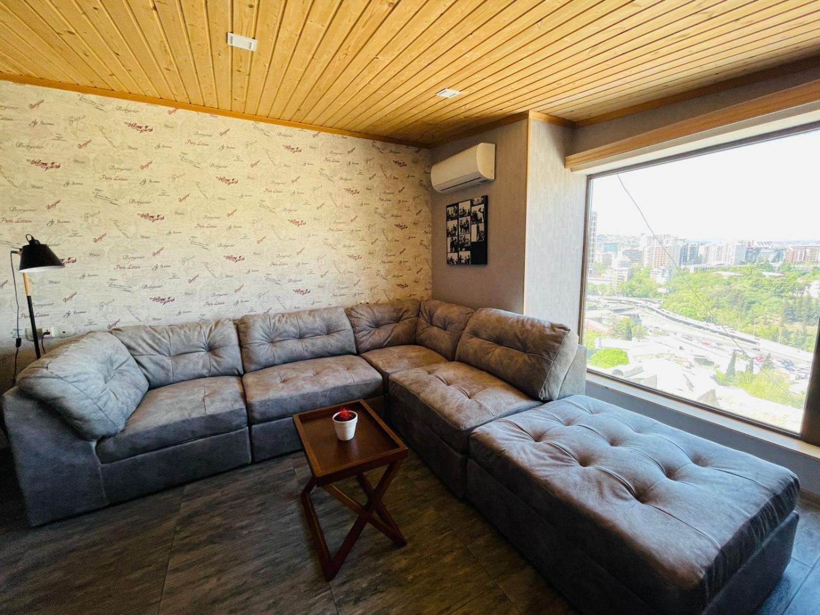 Veranda Tbilisi Esterno foto